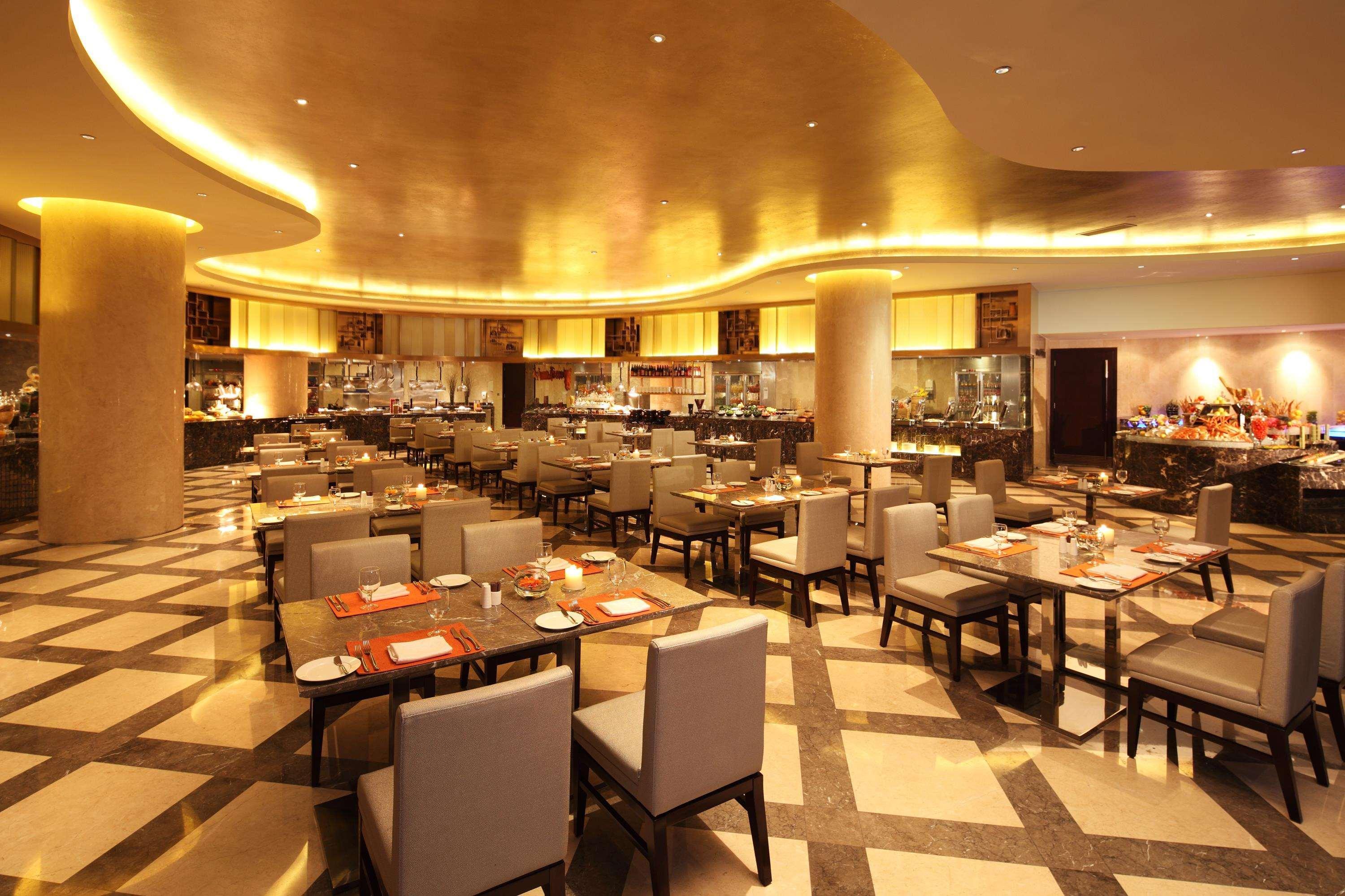 Hilton Nanjing Riverside Restaurang bild