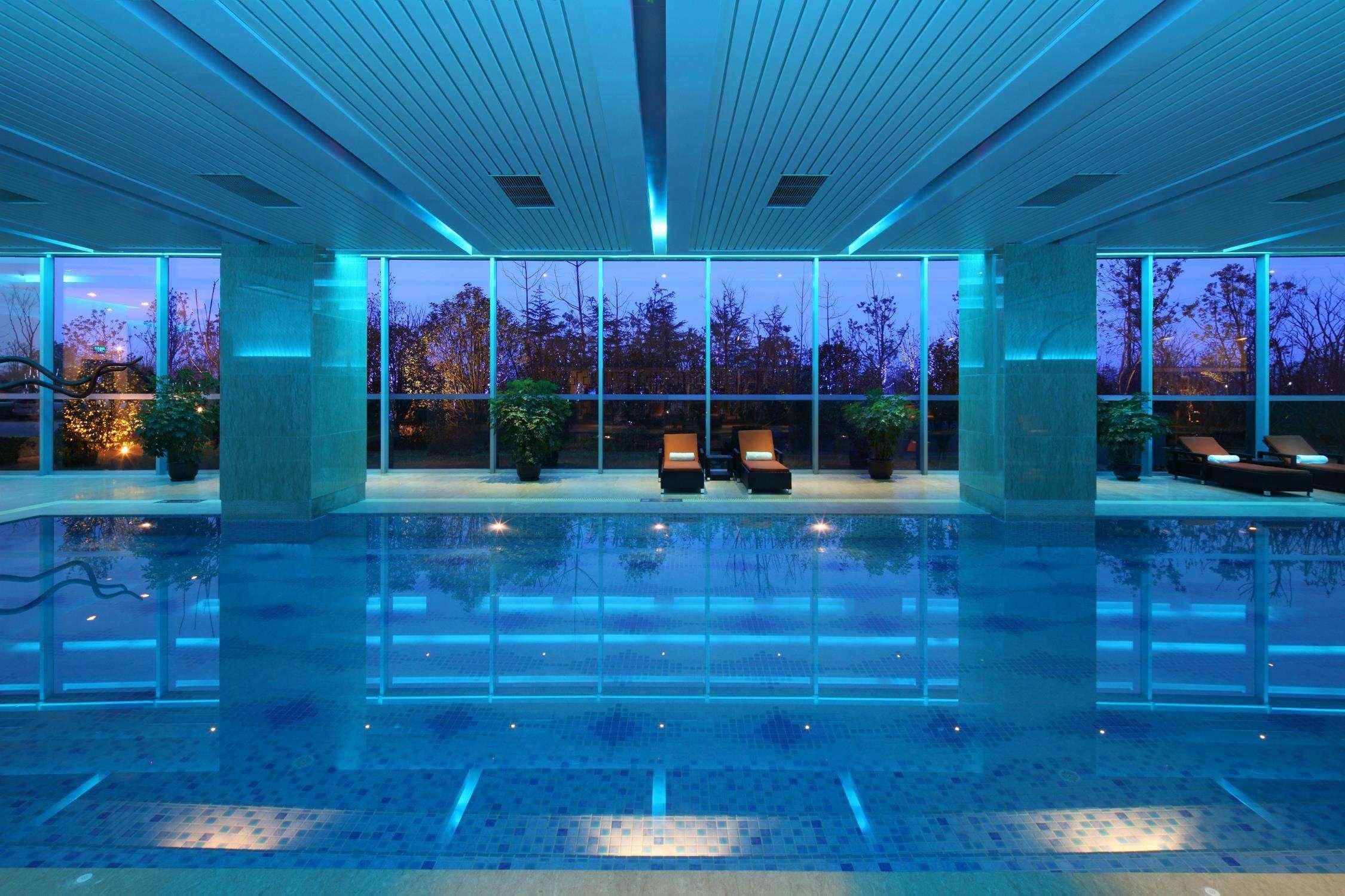 Hilton Nanjing Riverside Exteriör bild