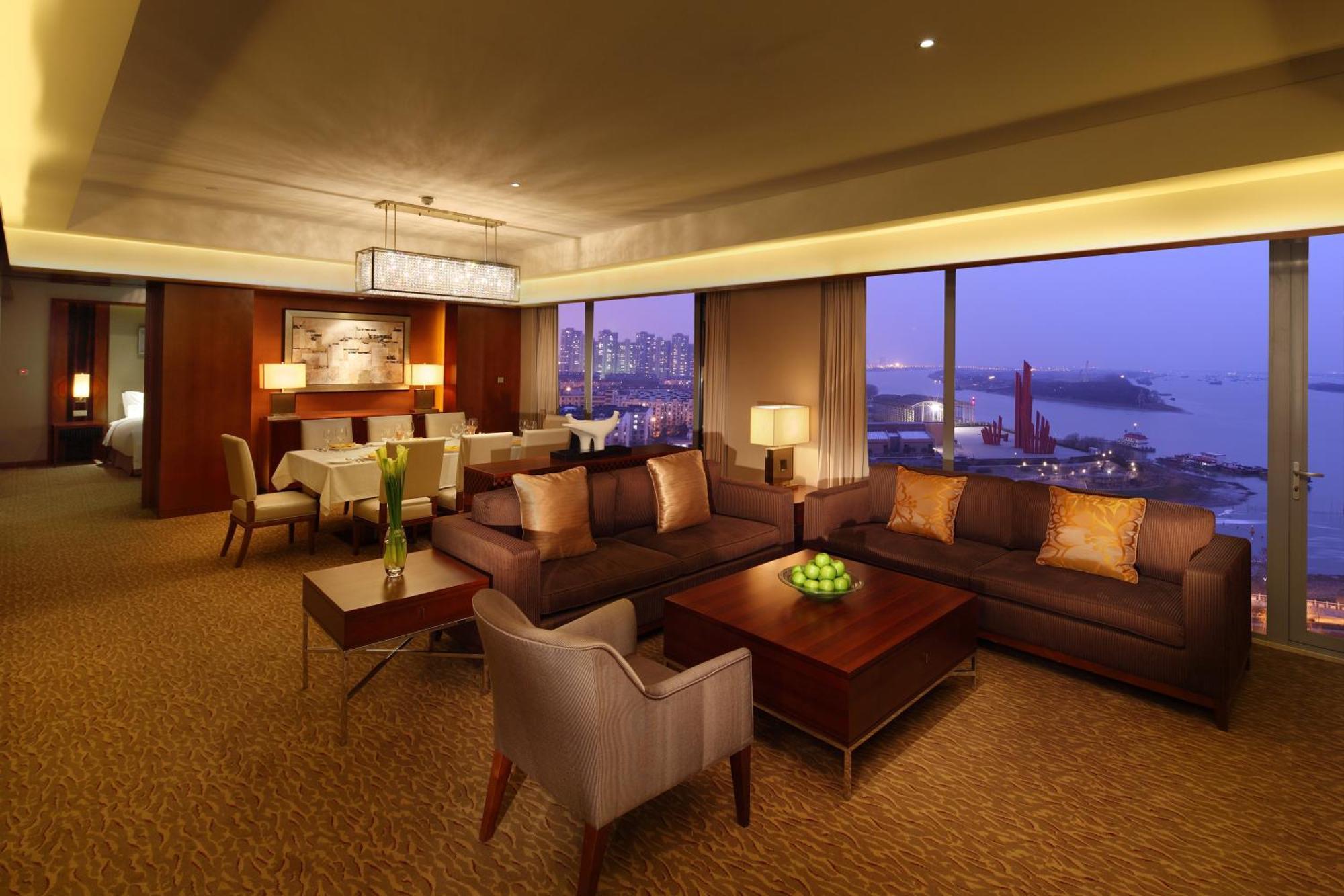 Hilton Nanjing Riverside Exteriör bild