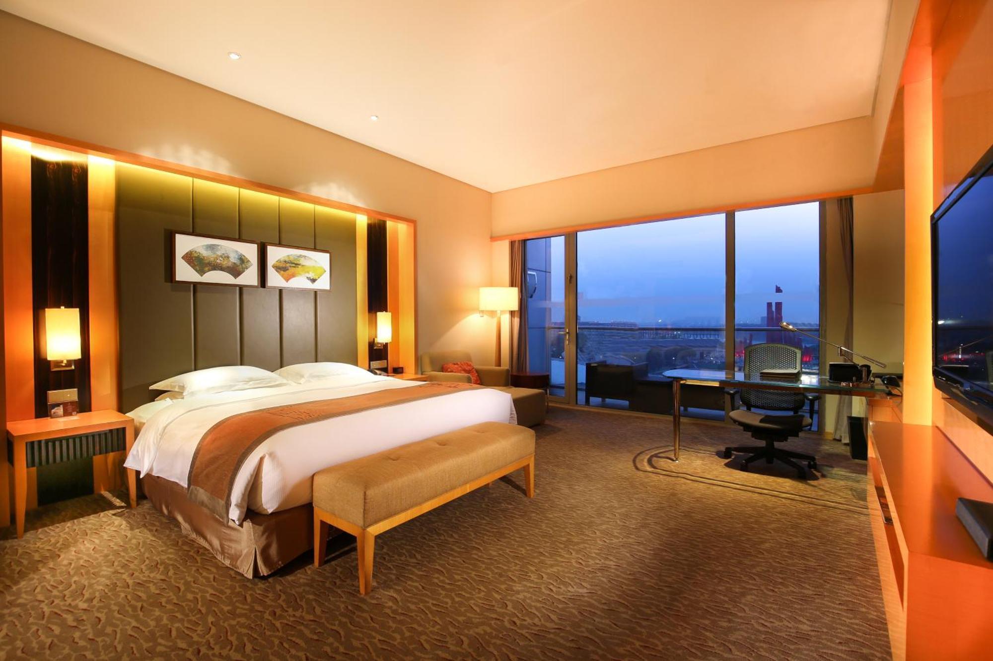 Hilton Nanjing Riverside Exteriör bild