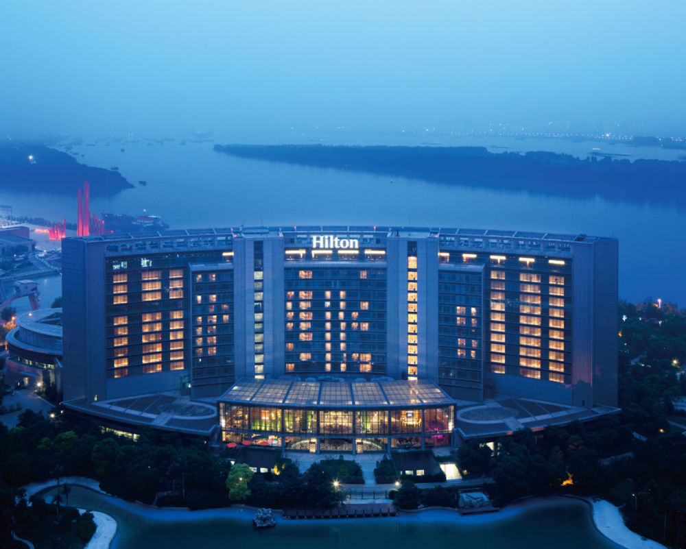 Hilton Nanjing Riverside Exteriör bild