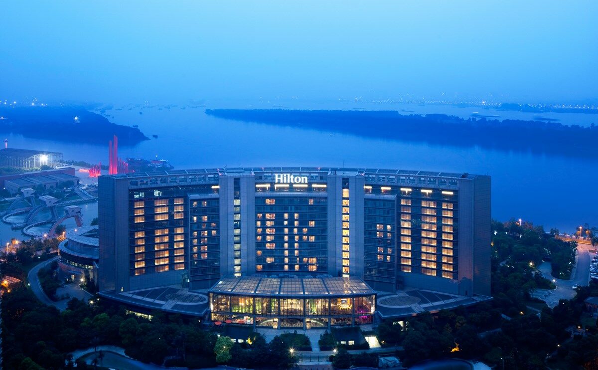 Hilton Nanjing Riverside Exteriör bild